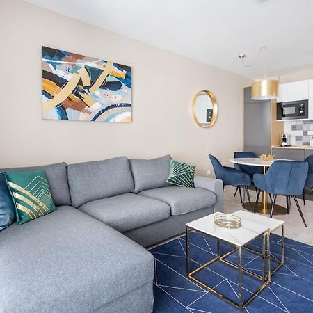 Navy Angel Apartment With Balcony Budapest Exteriör bild