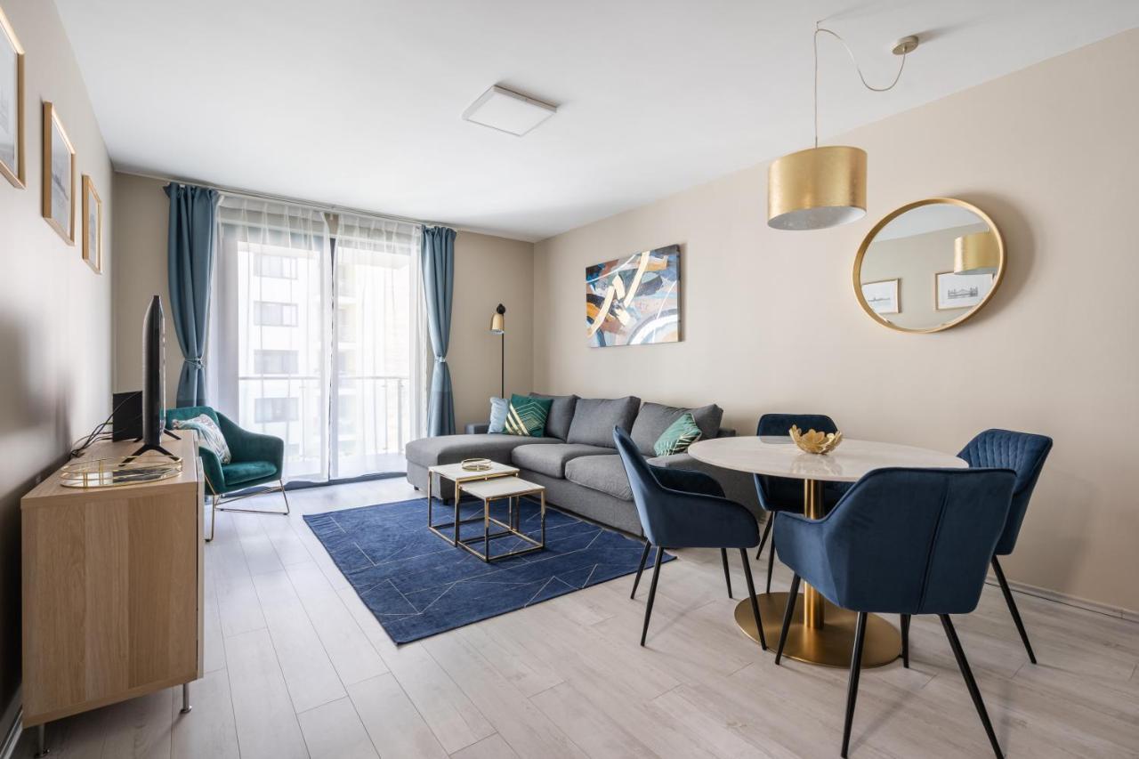 Navy Angel Apartment With Balcony Budapest Exteriör bild