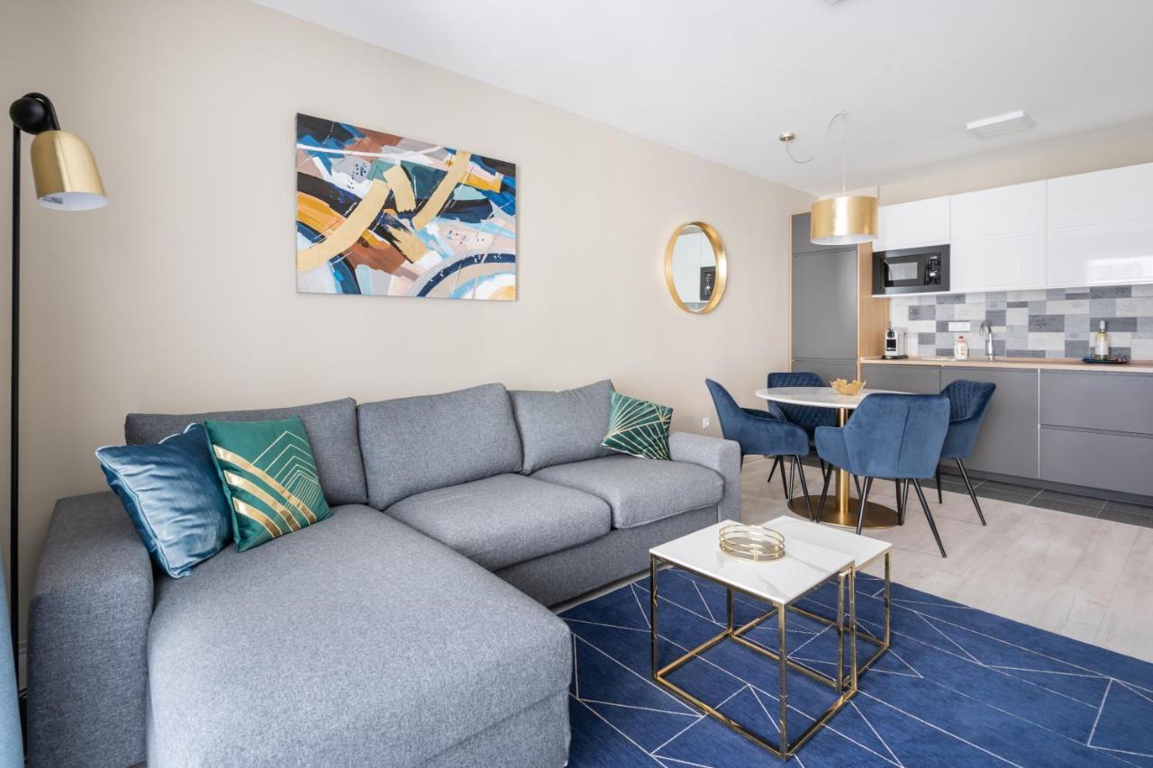 Navy Angel Apartment With Balcony Budapest Exteriör bild